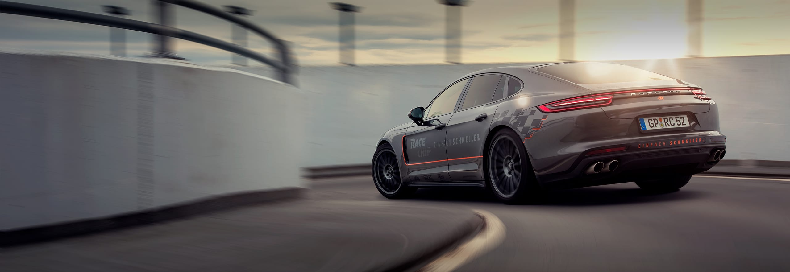 Chiptuning RaceChipSpécialement adapté à votre Porsche.